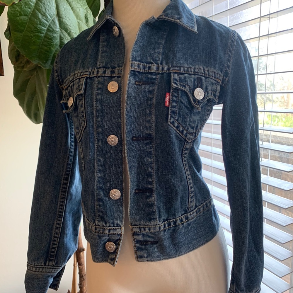 Women’s Denim Levi’s Jacket